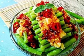 娱乐圈吃瓜里的凉菜是什么意思,吃瓜群众热议的“凉菜”究竟何意？